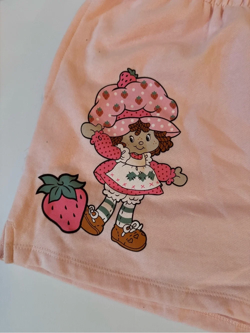 Strawberry Shortcake, Young Adult Women’s High Rise Graphic Shorts